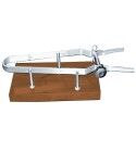 Professional ham vise with wooden base. 167300