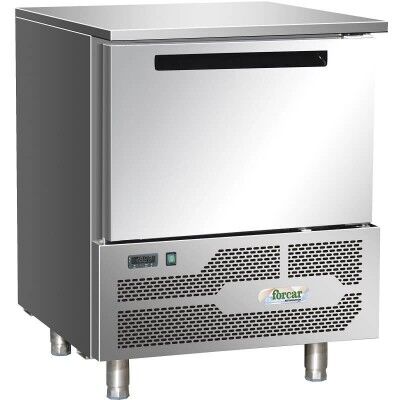 Professional blast chiller freezer for 5 GN1/1 or 60x40 trays. D5A - Forcar